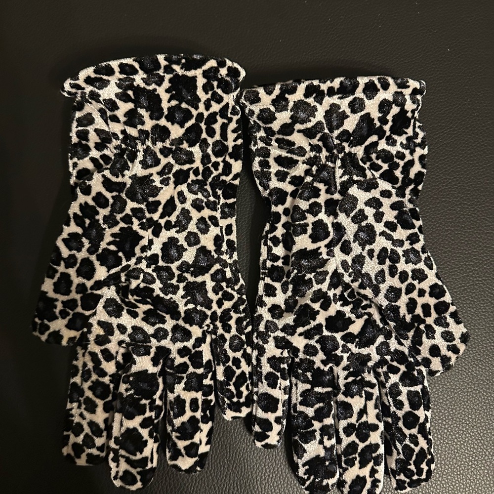 3M Thinsulate Black/White/Grey Patterned Gloves - Picture 2 of 5